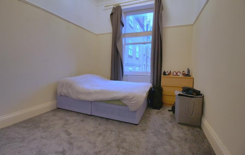 B Charlotte Square, Newcastle Upon Tyne, Newcastle - Image 1